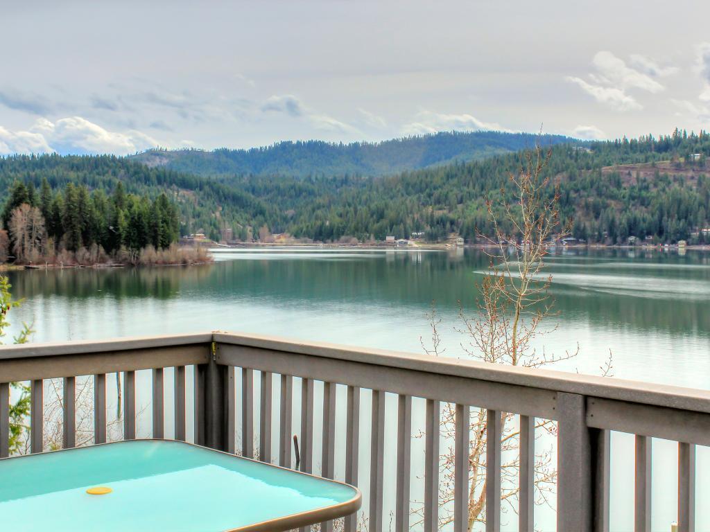 Beautiful Lake Coeur D'Alene Cabin On The Bay Hotel Mica Exterior photo