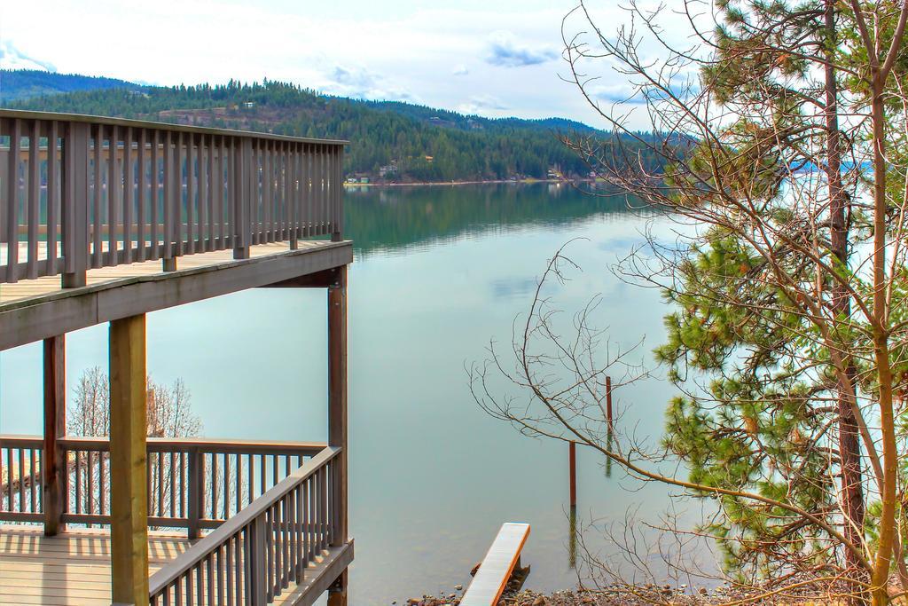 Beautiful Lake Coeur D'Alene Cabin On The Bay Hotel Mica Exterior photo